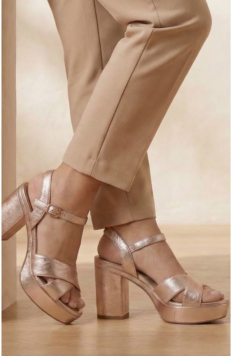 Menina Step Pippa Leather Platform Sandal, Alternate, color,