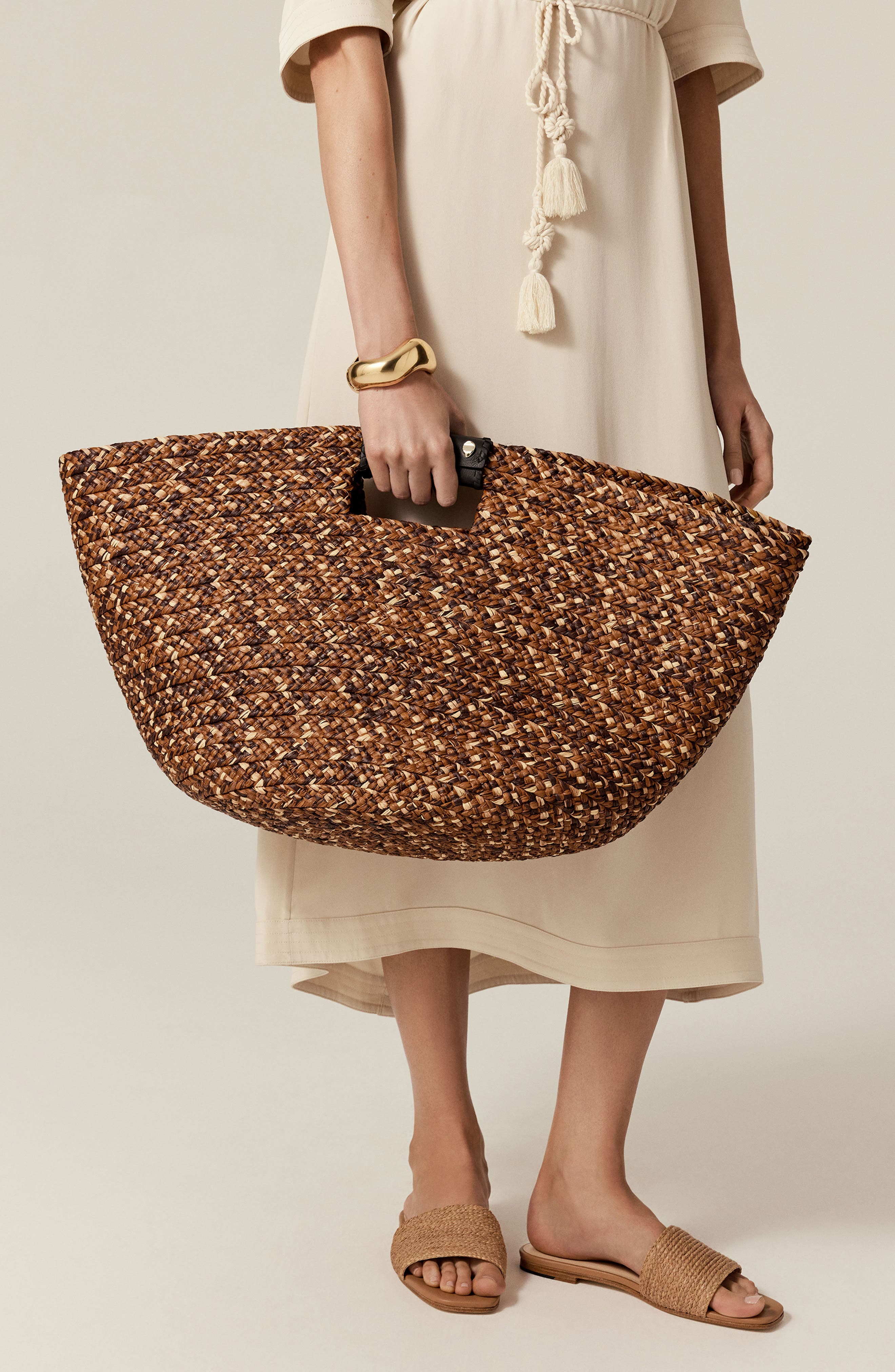 Helen Kaminski Leonor Braided Foldable Raffia Tote, Alternate, color, 