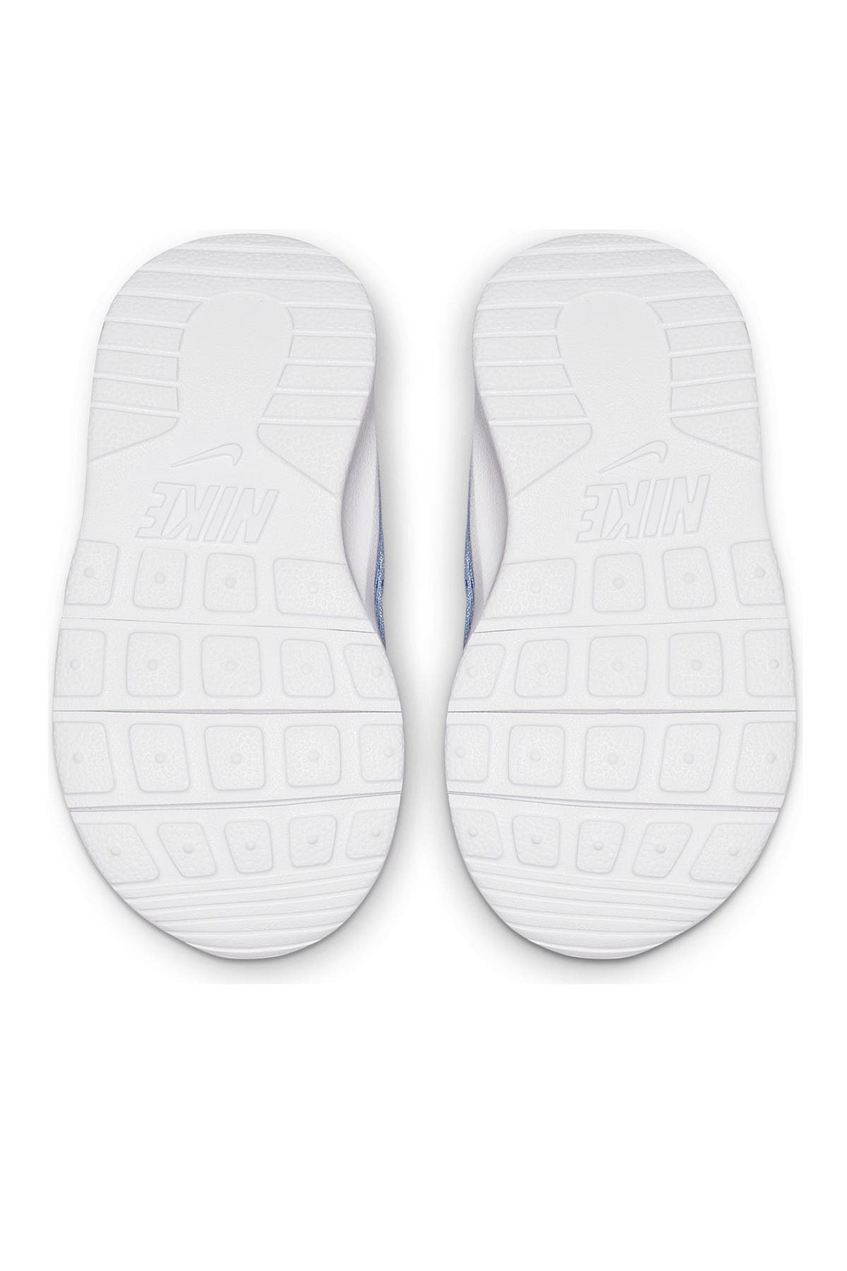 Nike Tanjun Sneaker, Alternate, color, 