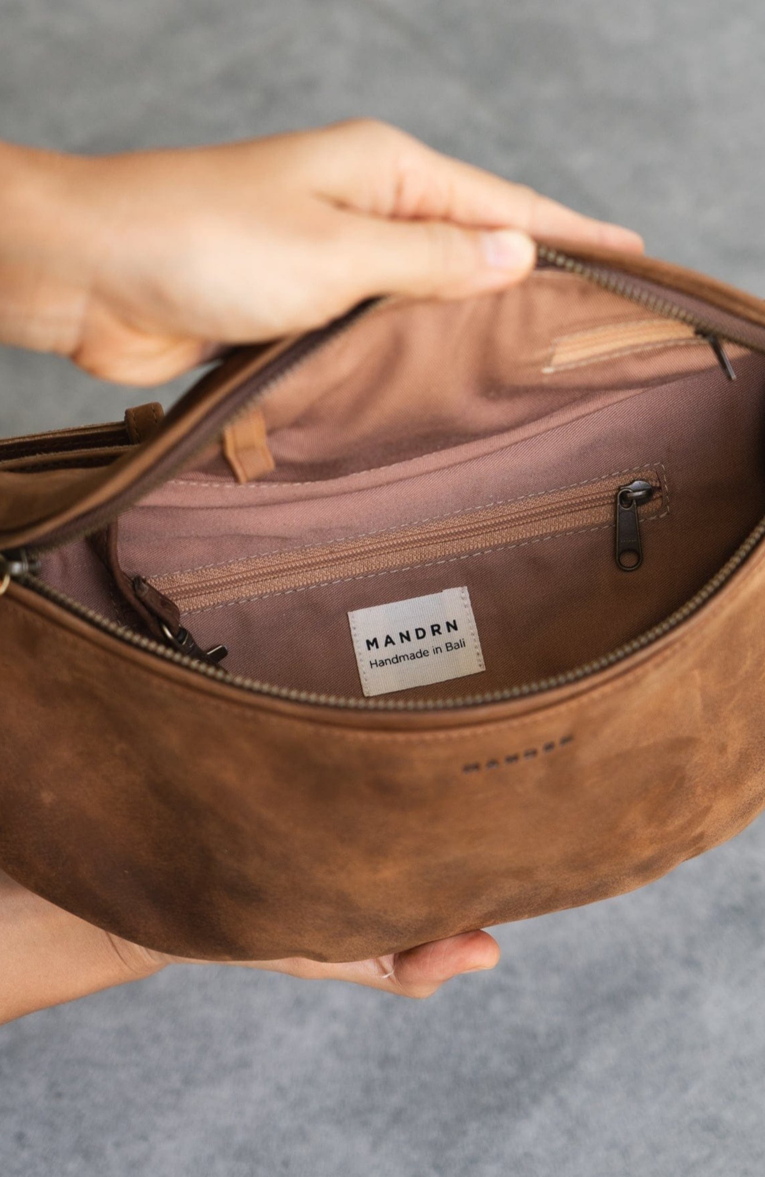 Leather Crossbody Bag, Alternate, color, Saddle (light)