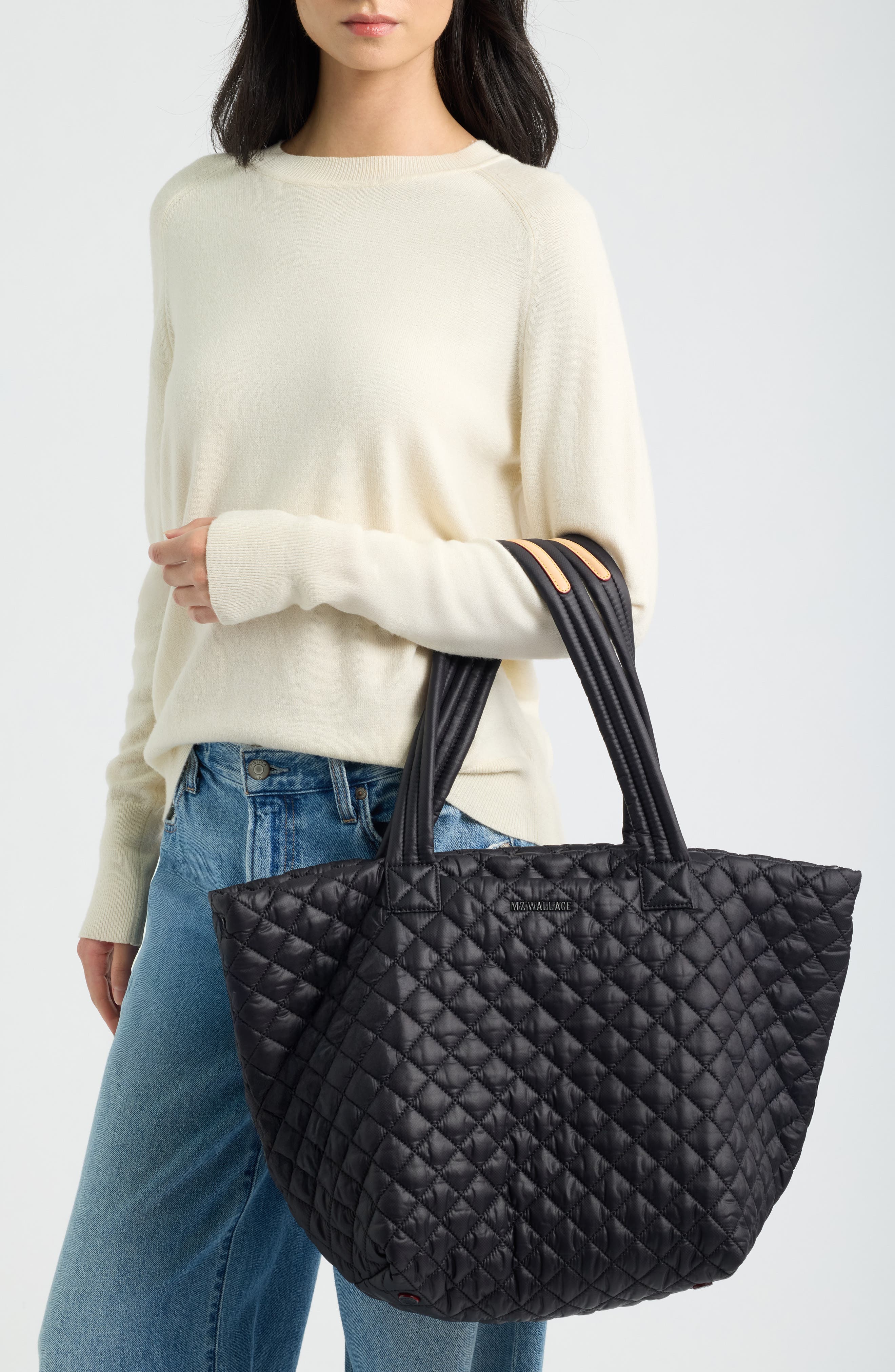 Medium Metro Deluxe Tote, Alternate, color, BLACK 4