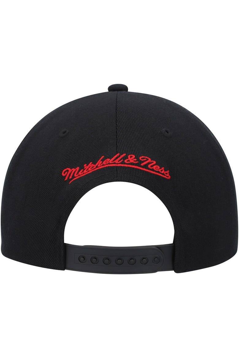 Men's Mitchell & Ness Black Miami Heat Hardwood Classics MVP Team Script 2.0 Snapback Hat, Alternate, color, Black