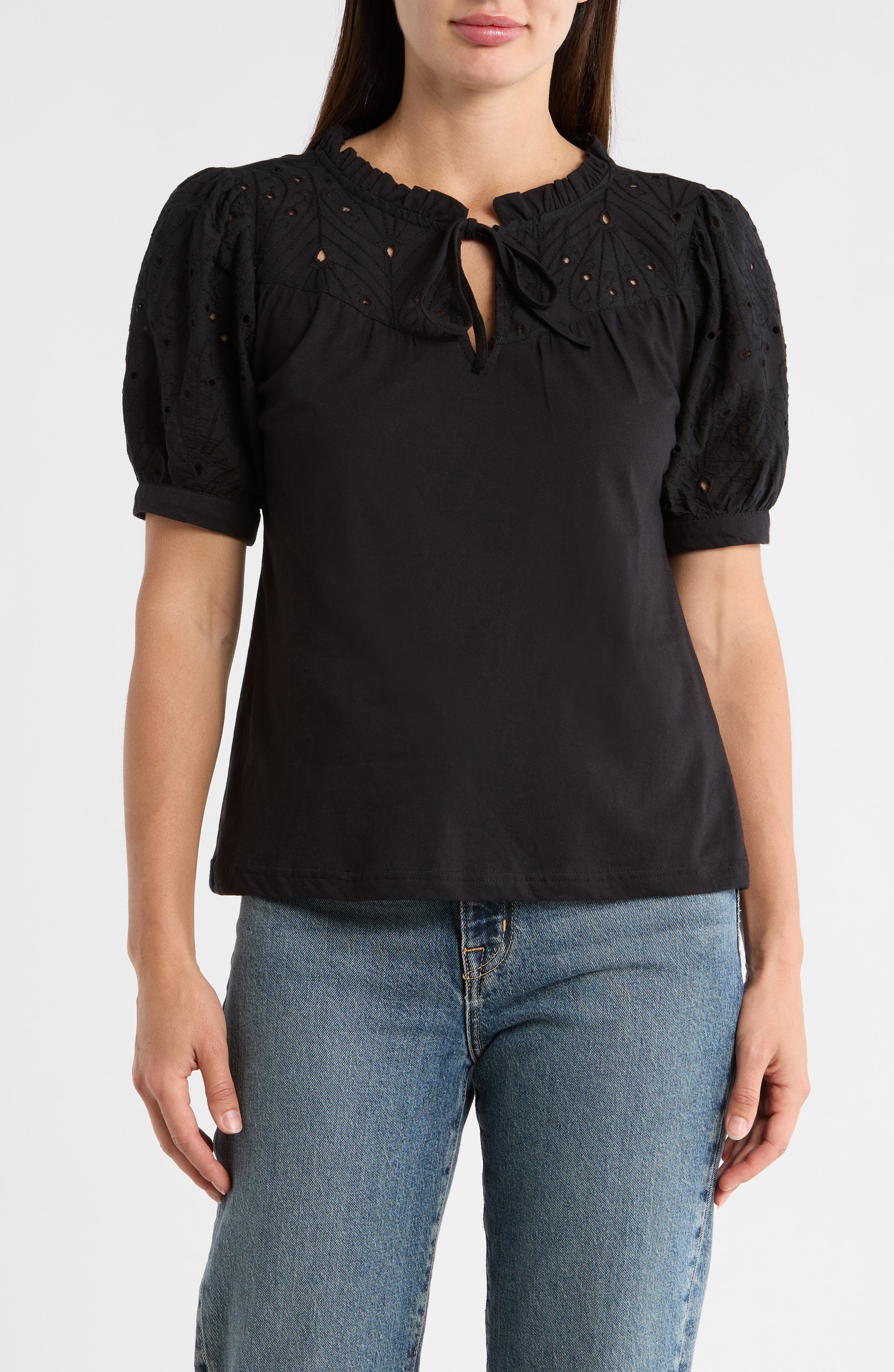 T Tahari Embroidered Short Sleeve Peasant Top