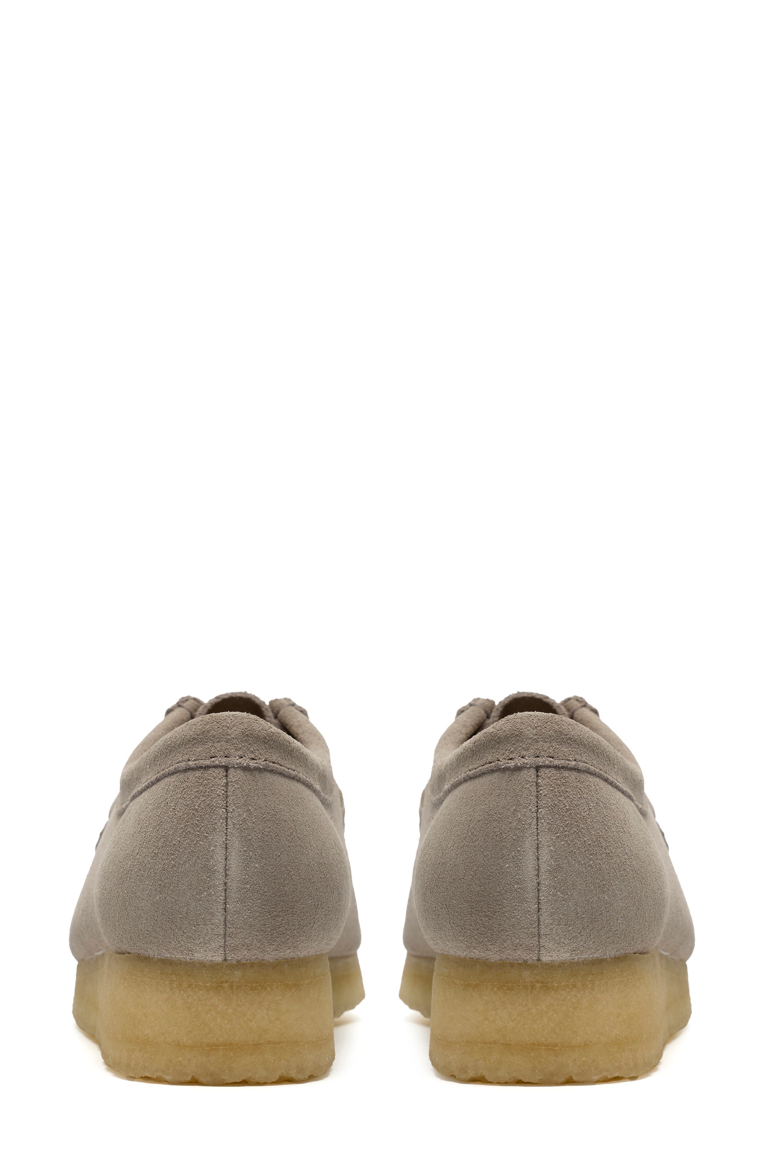 Clarks<sup>®</sup> Originals Wallabee Chukka, Alternate, color, Pale Grey Sde