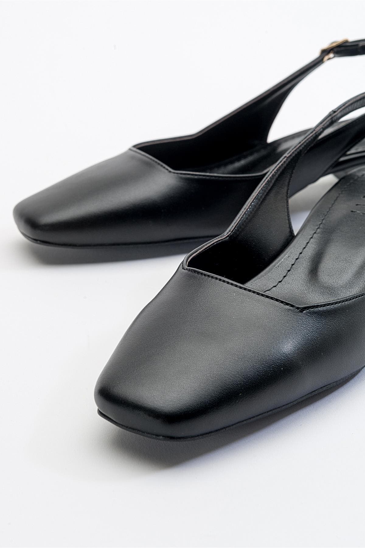 Prologue Shoes State Round Toe Slingback Pump, Alternate, color, Black