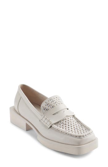 Dkny Blevins Penny Loafer