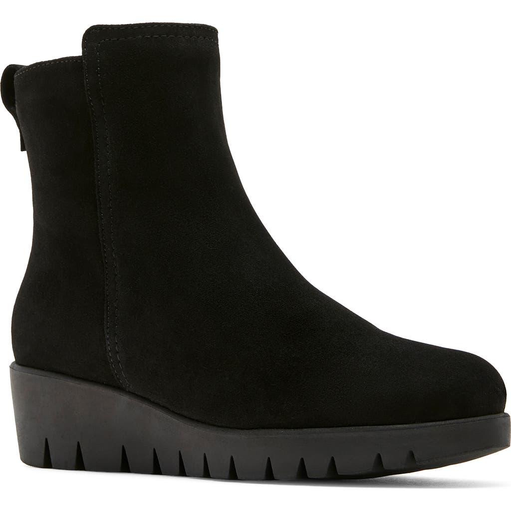 La Canadienne Teagan Wedge Bootie In Black
