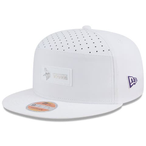 Men's New Era White Minnesota Vikings 2025 Sideline  Split Panel 9FIFTY Snapback Hat