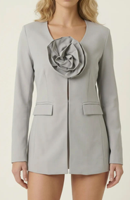 Modenaire Rose Detail Blazer