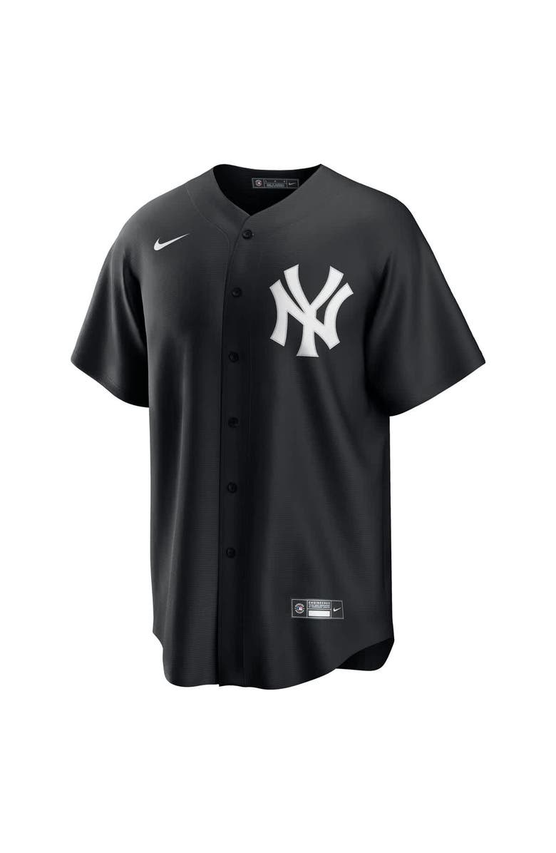 Nike Men's Nike Derek Jeter Black New York Yankees Lights Out Replica Player Jersey, Alternate, color,