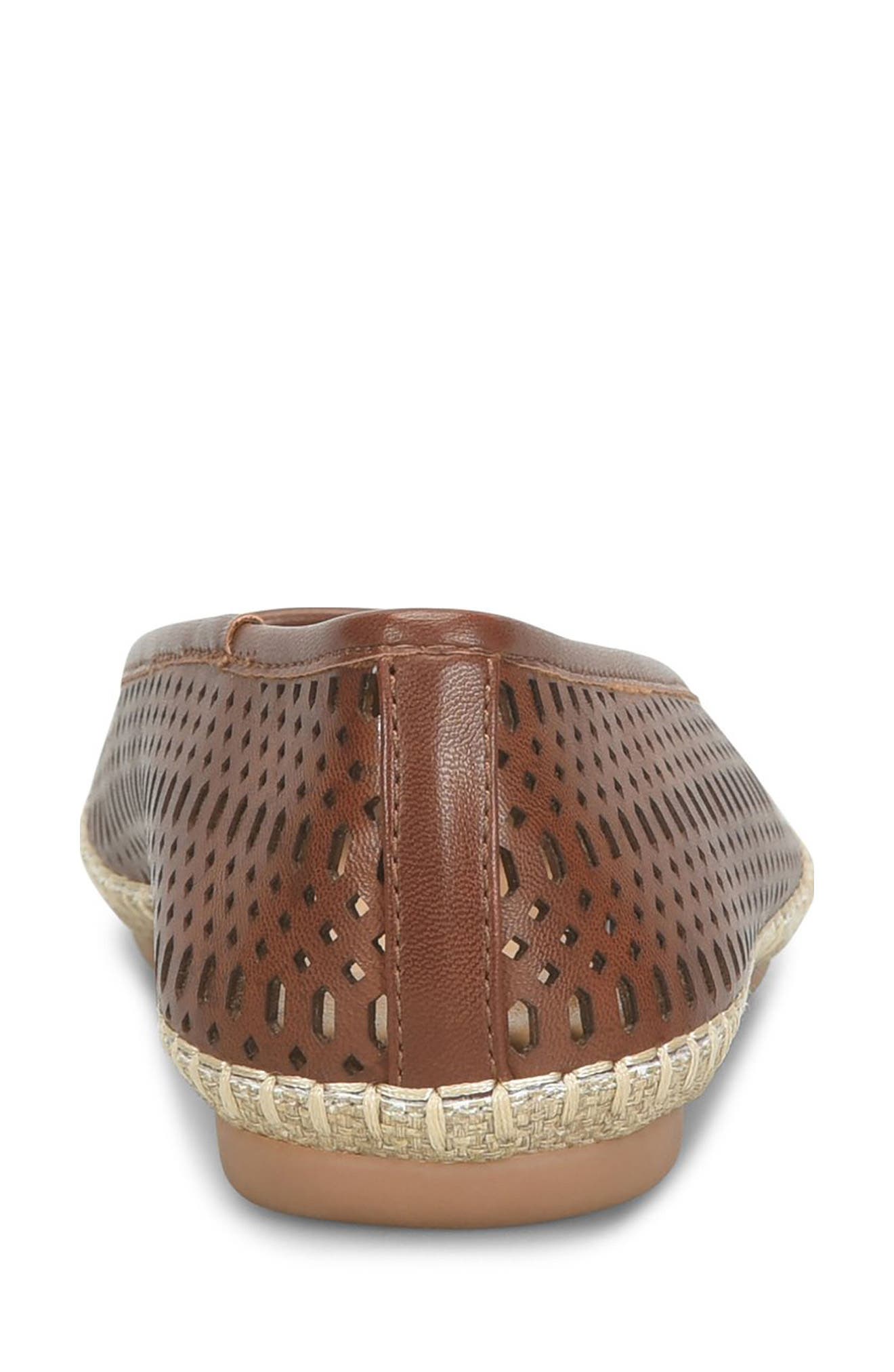 B O C BY BØRN Pasilla Ballet Flat, Alternate, color, Brown