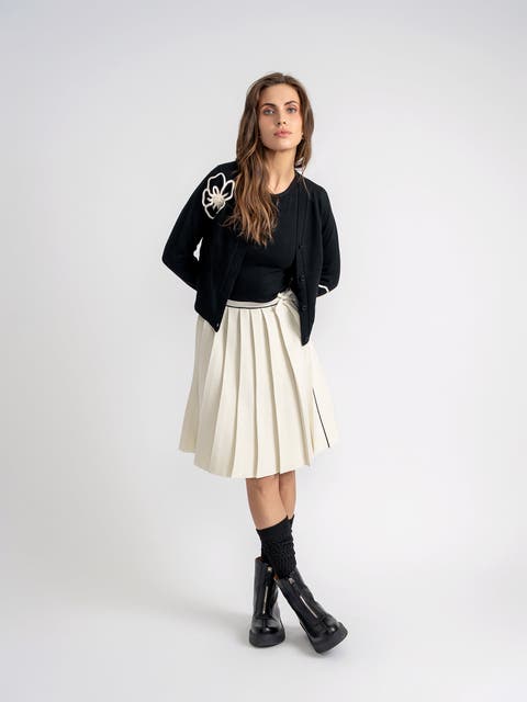 Girls Contrast Embroidered V-Neck Cardigan