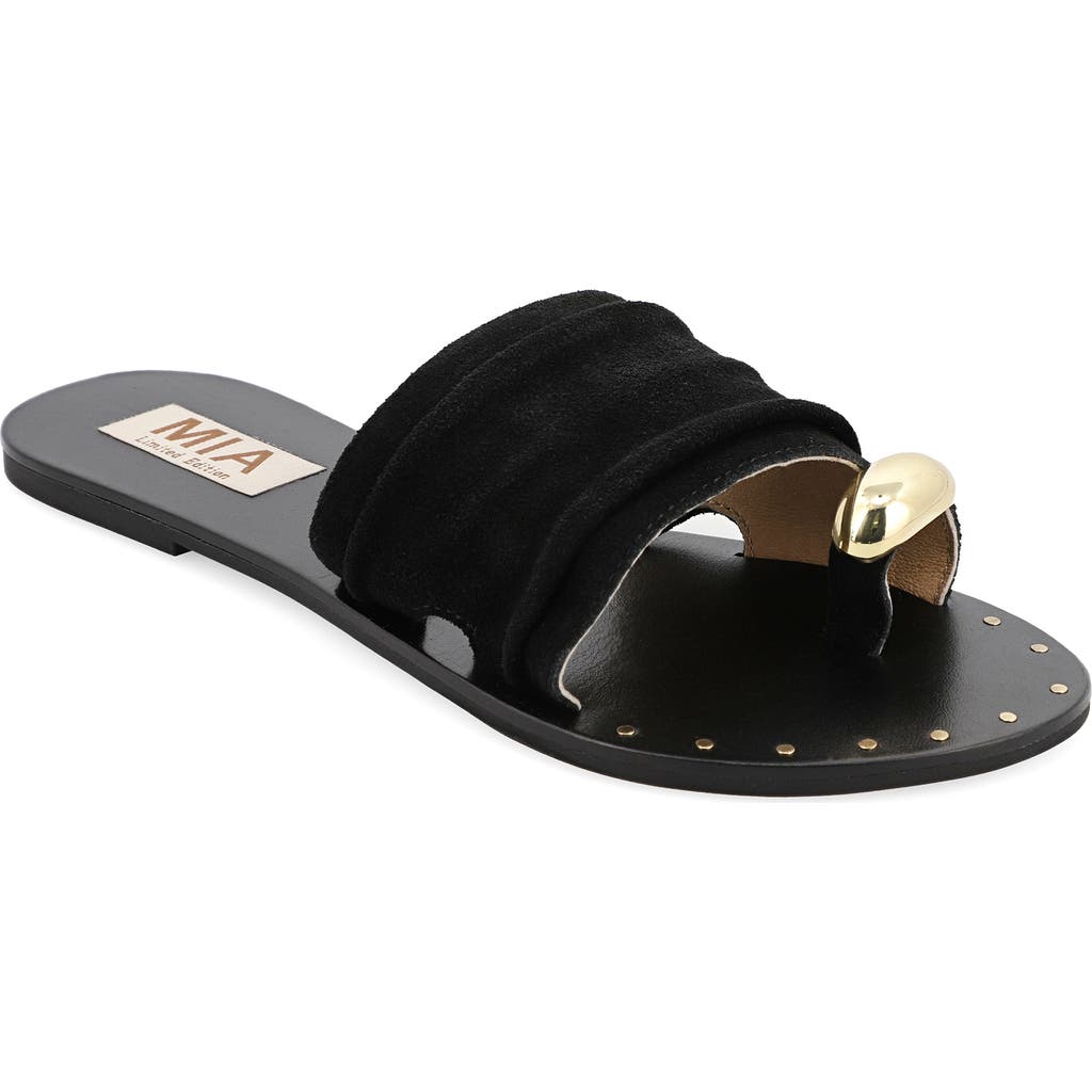 Mia Tiffani Slide Sandal In Black