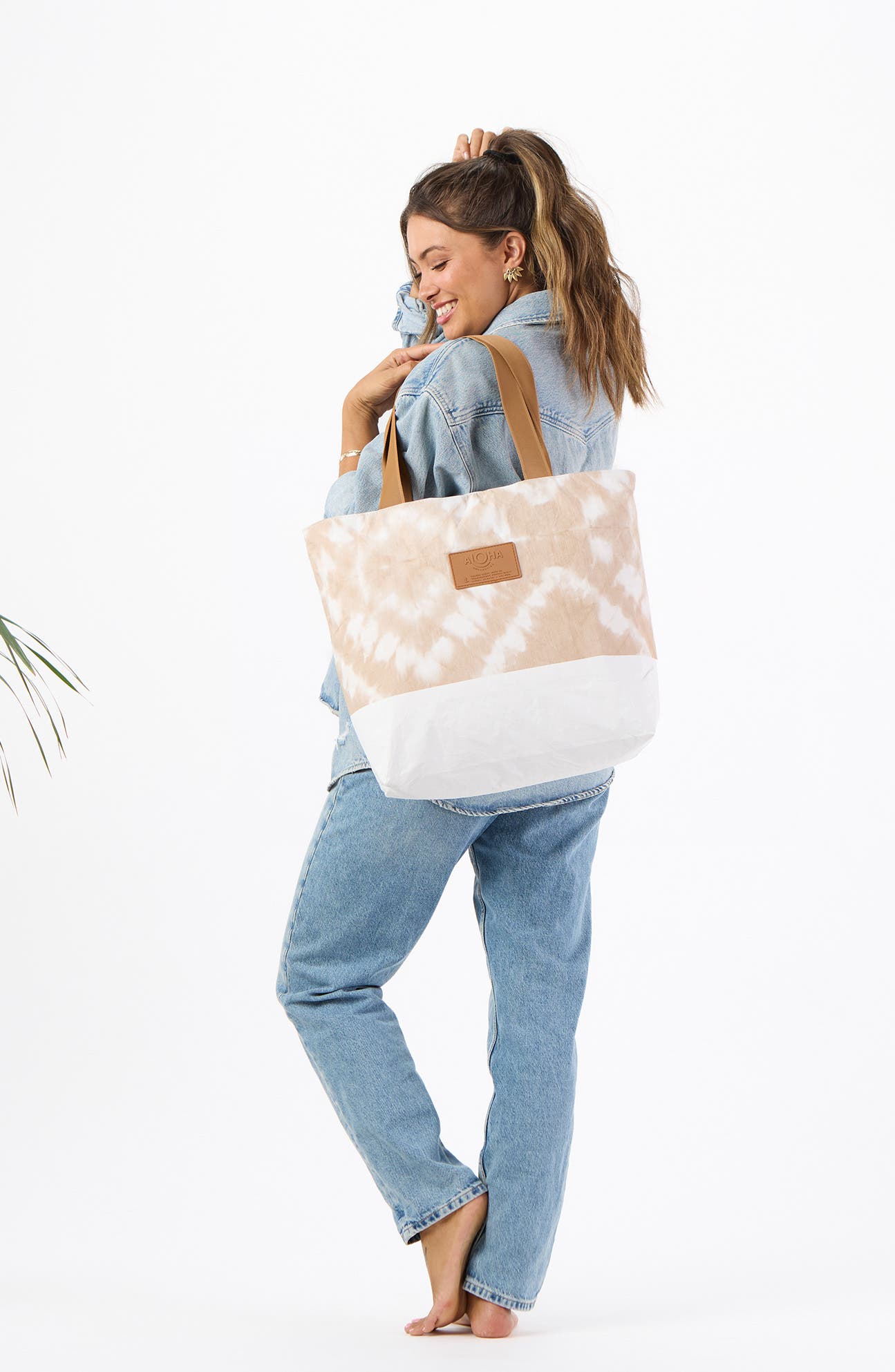 Aloha Collection Shibori Day Tripper Water Resistant Tyvek<sup>®</sup> Tote, Alternate, color, 