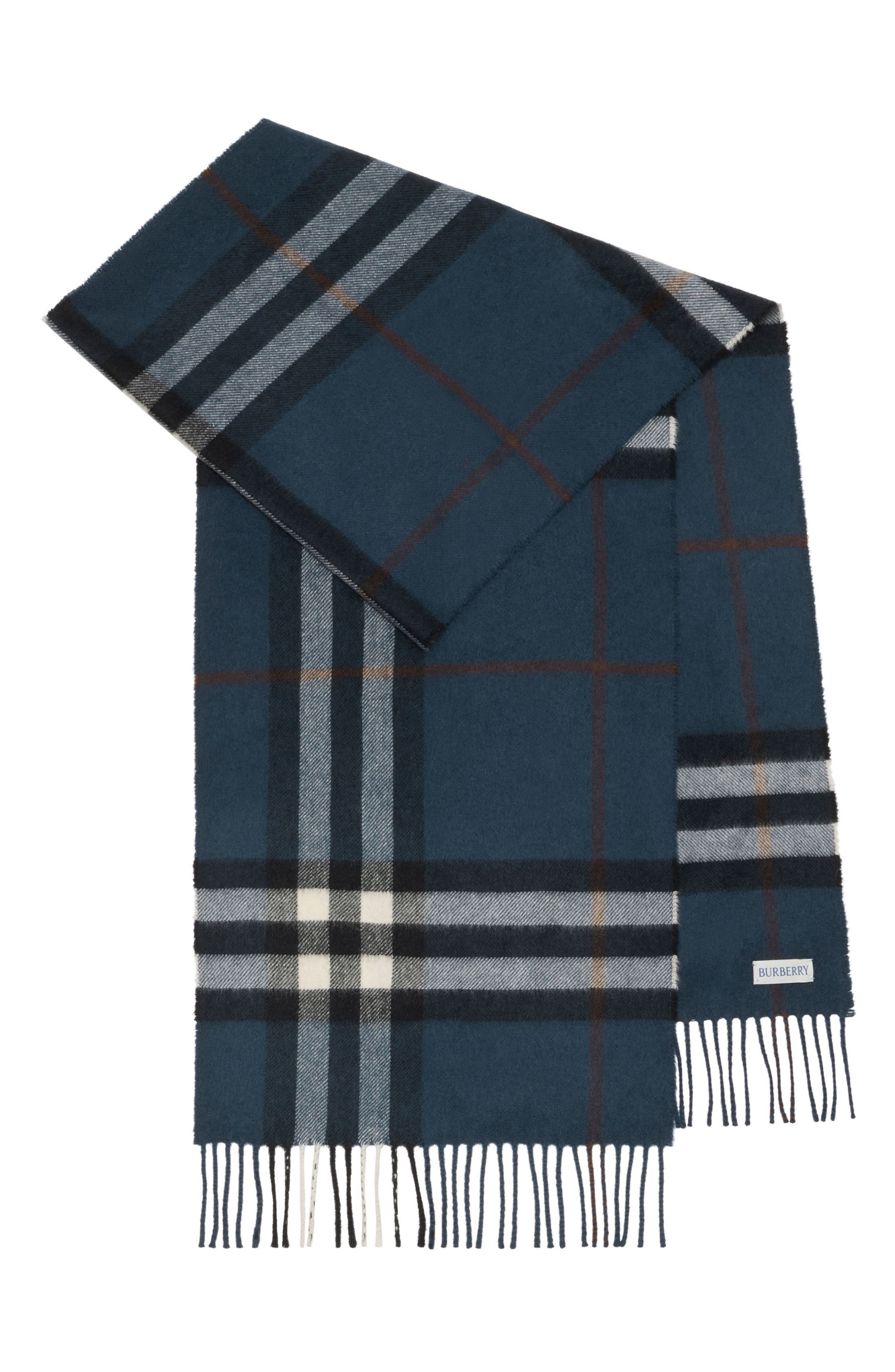 ★BURBERRY BLUE LABELネイビー ケーブルニット ポンチョ★希少 10dd7fd2-f7de-4559-8c21-