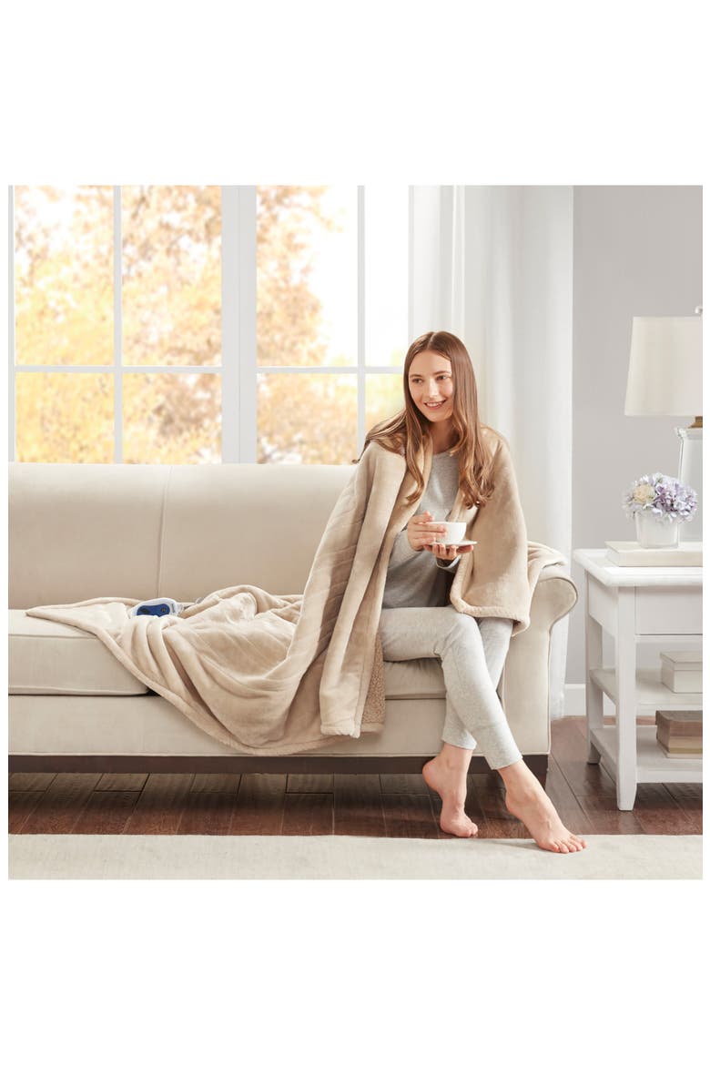 Heated Microlight Reverse To Berber Throw Blanket, Alternate, color, BEIGE