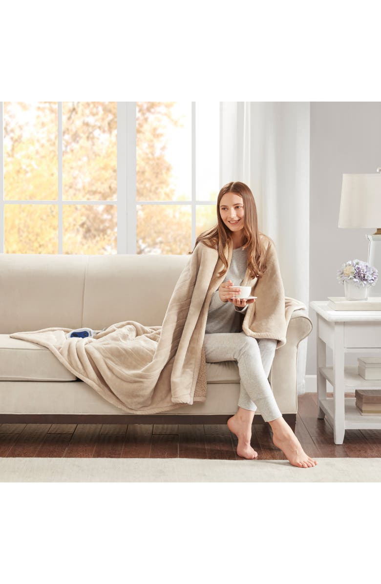 BEAUTYREST Heated Microlight Reverse To Berber Throw Blanket, Alternate, color, Beige