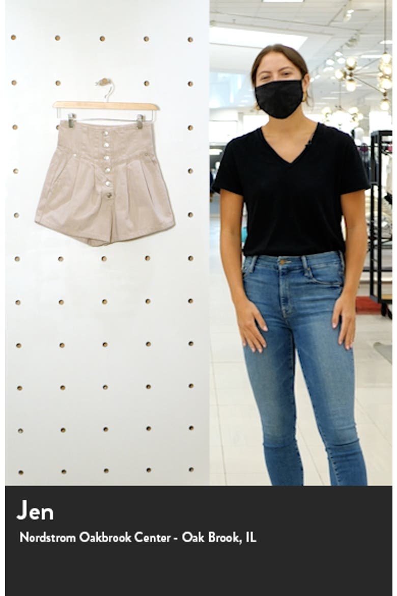 Paris Pleated Denim Shorts video