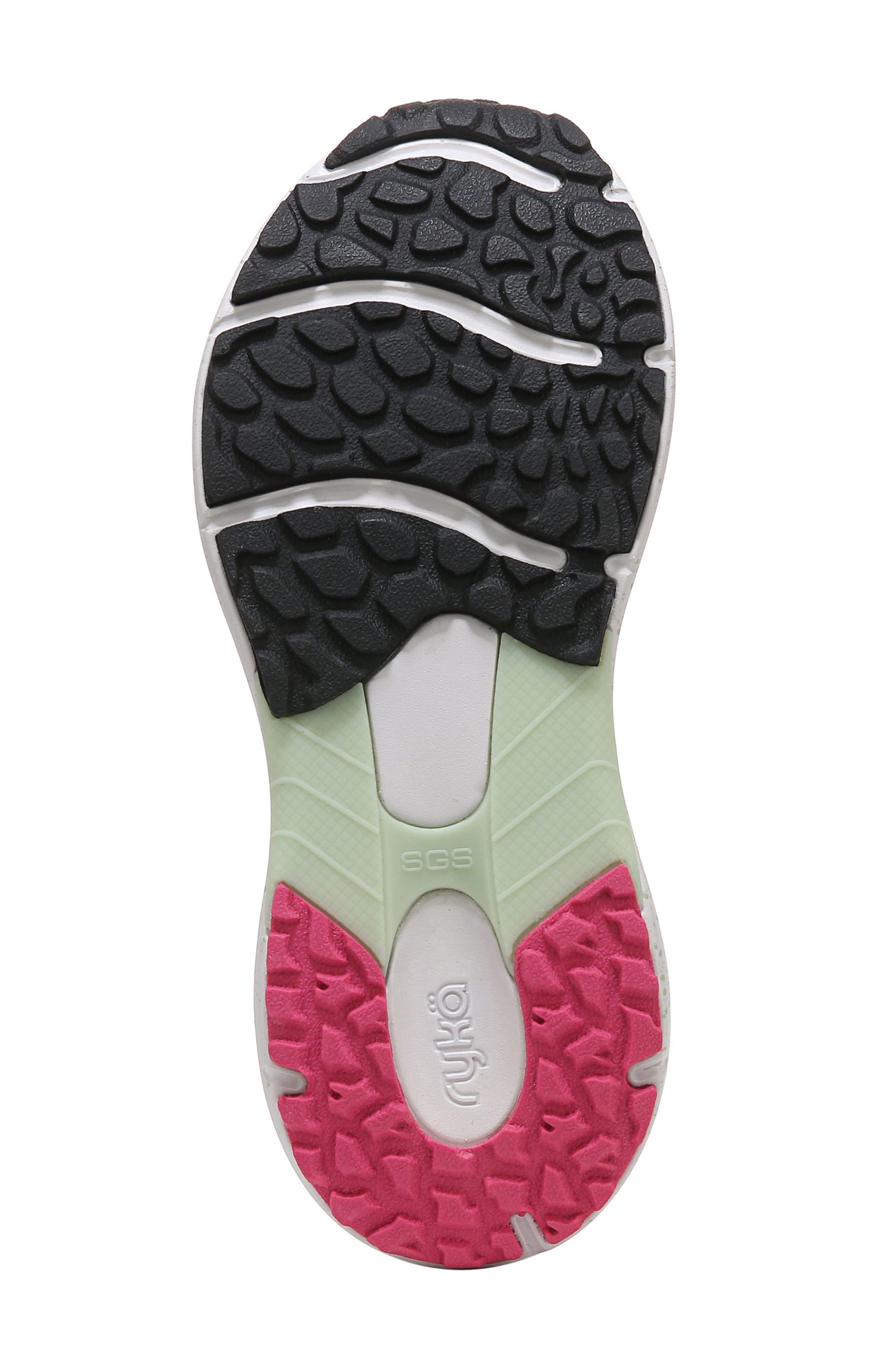 Taiga Trail Running Shoe, Alternate, color, TECHNIC GREY