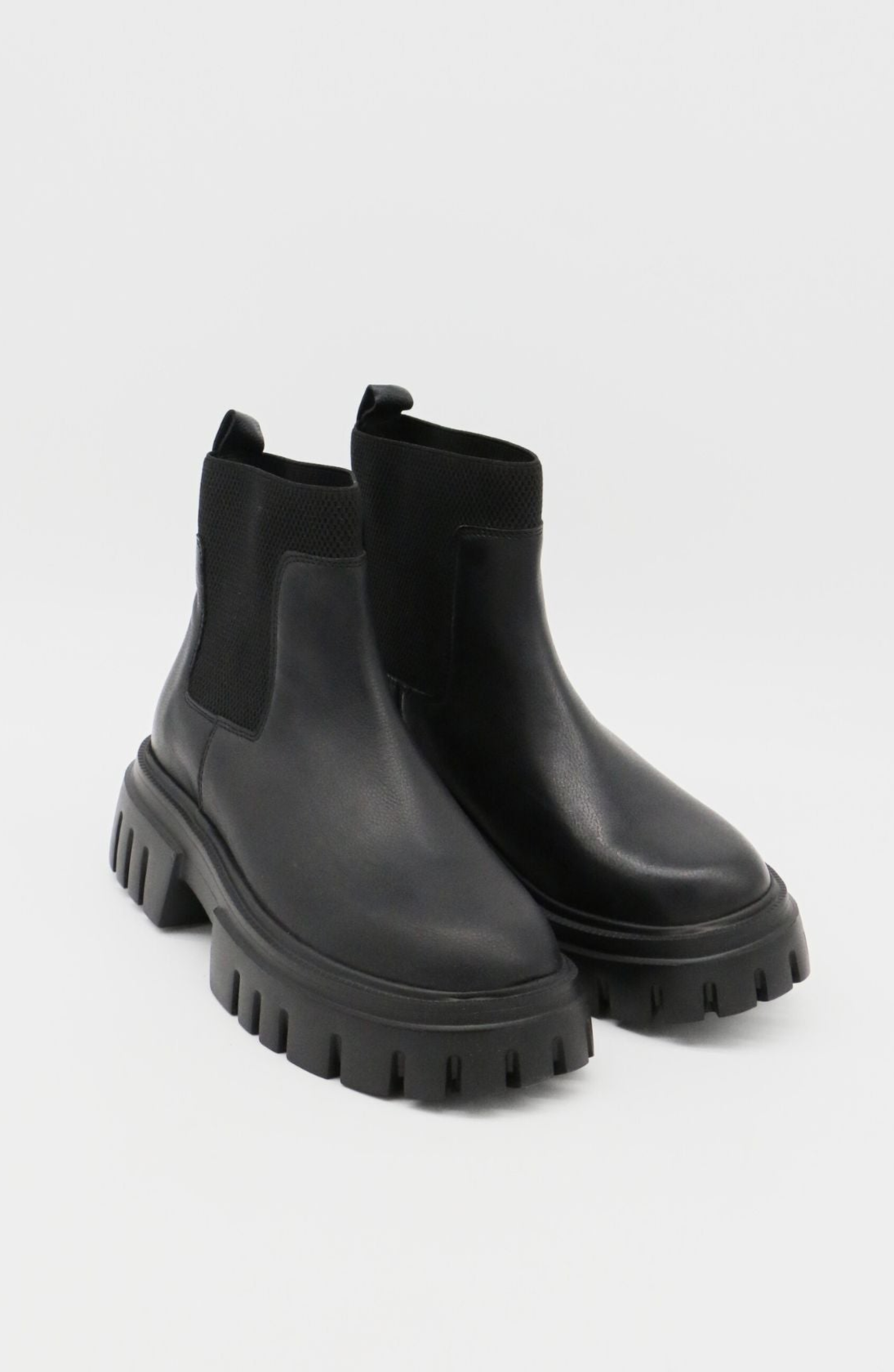 STIVALI NEW YORK Agora Platform Chelsea Boots, Alternate, color, Black