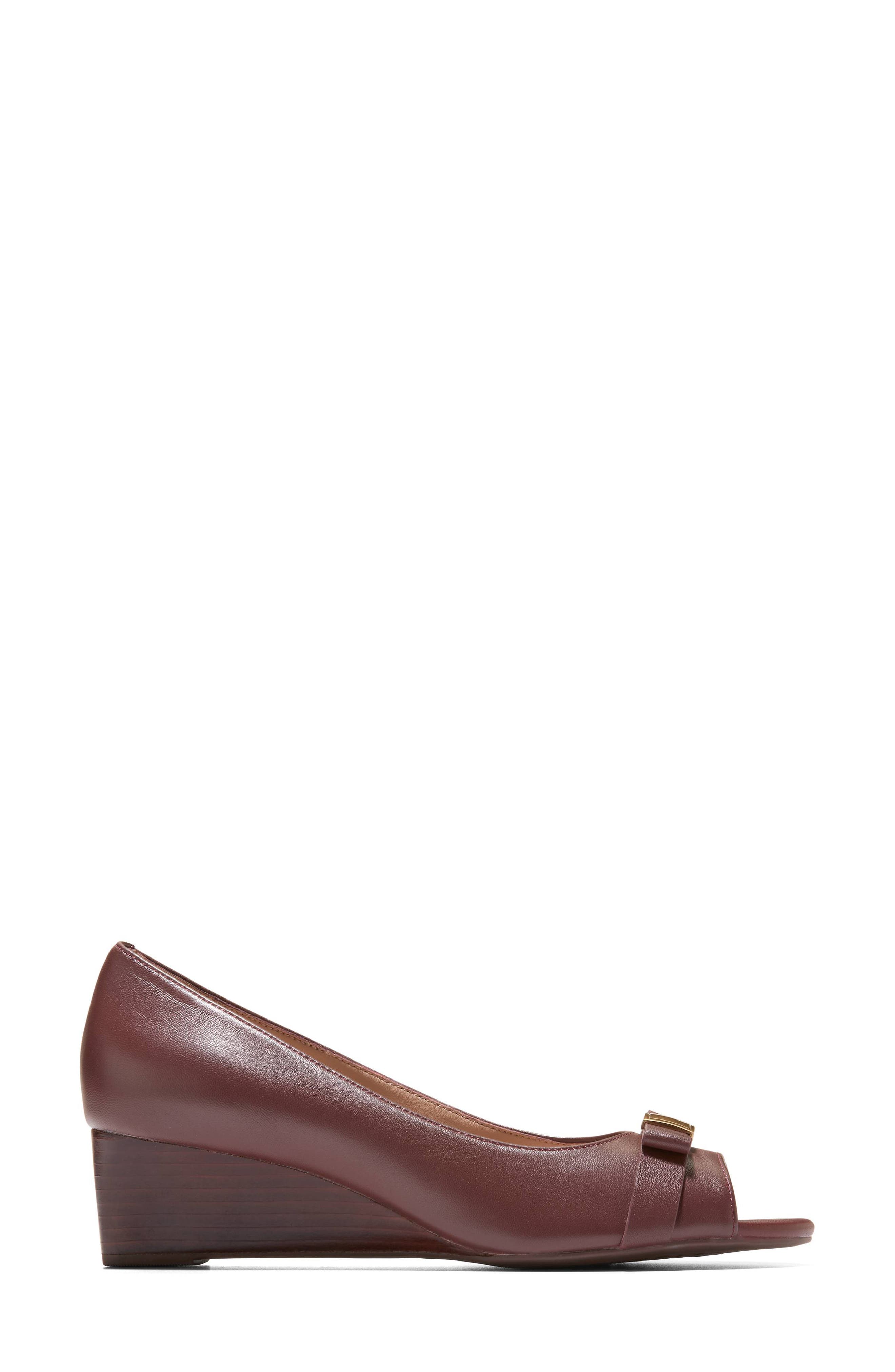 Go-To Malta Bow Peep Toe Wedge Pump, Alternate, color, MAHOGANY LEATHER