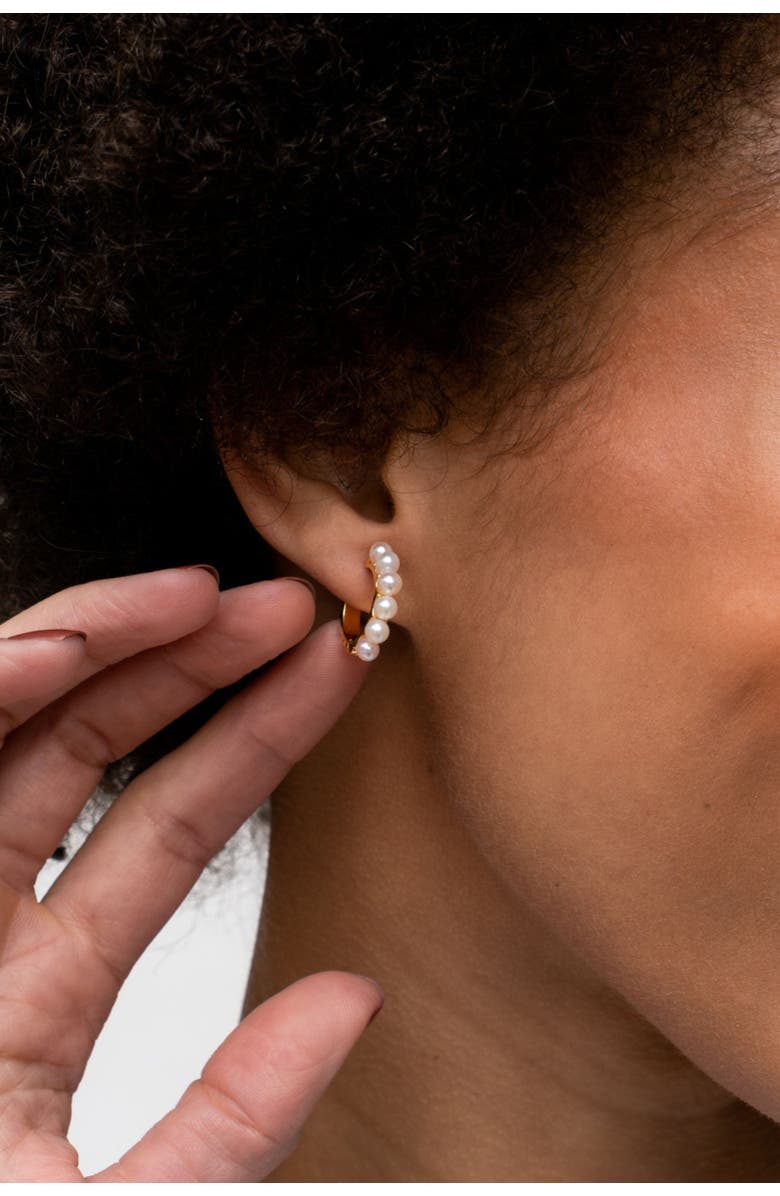 Dower 
Hall Medium Timeless Pearl Huggie Hoops, Alternate, color, Yellow Gold Vermeil