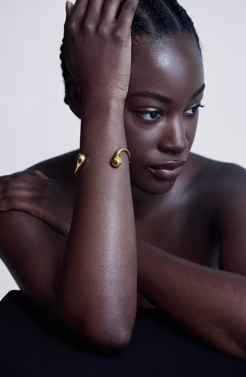 Kellery Sculptural Open Bangle In Gold