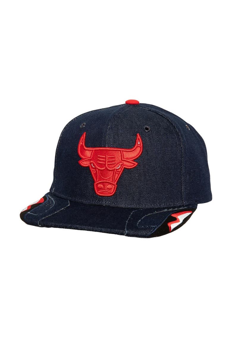 Men's Mitchell & Ness  Denim Chicago Bulls Day 6 Snapback Hat, Main, color, Denim