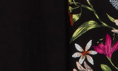 T Tahari Border Print Pants