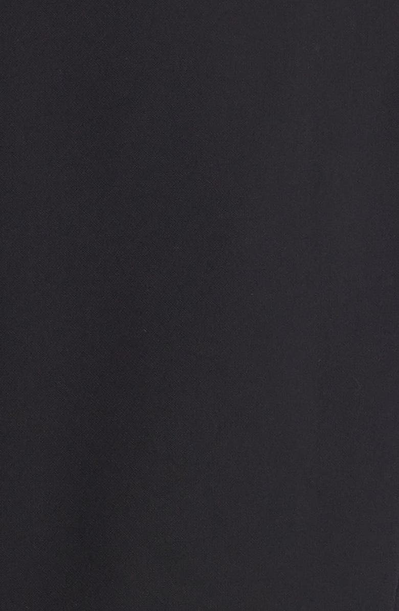 Trouvé , Alternate, color, 