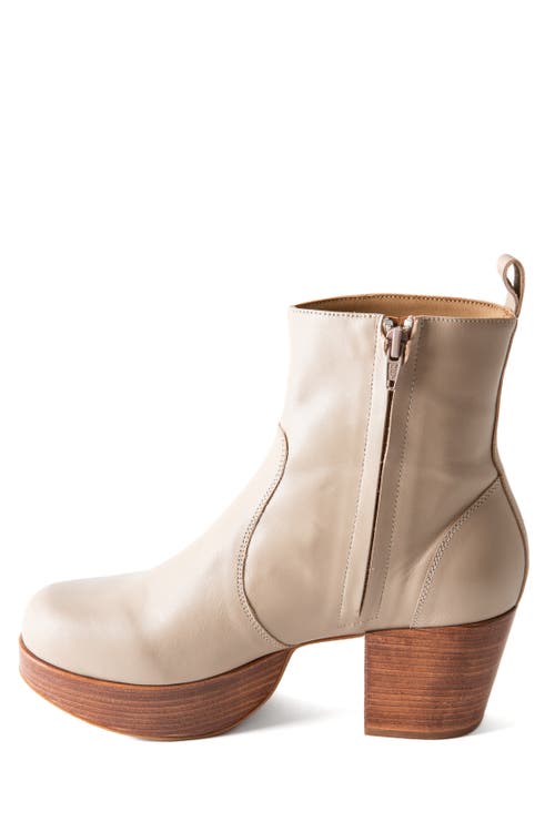 Fortress Charli Platform Clog Boot In Sand