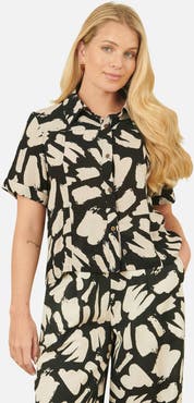 Yumi Short Sleeve Printed Relaxed Fit Shirt