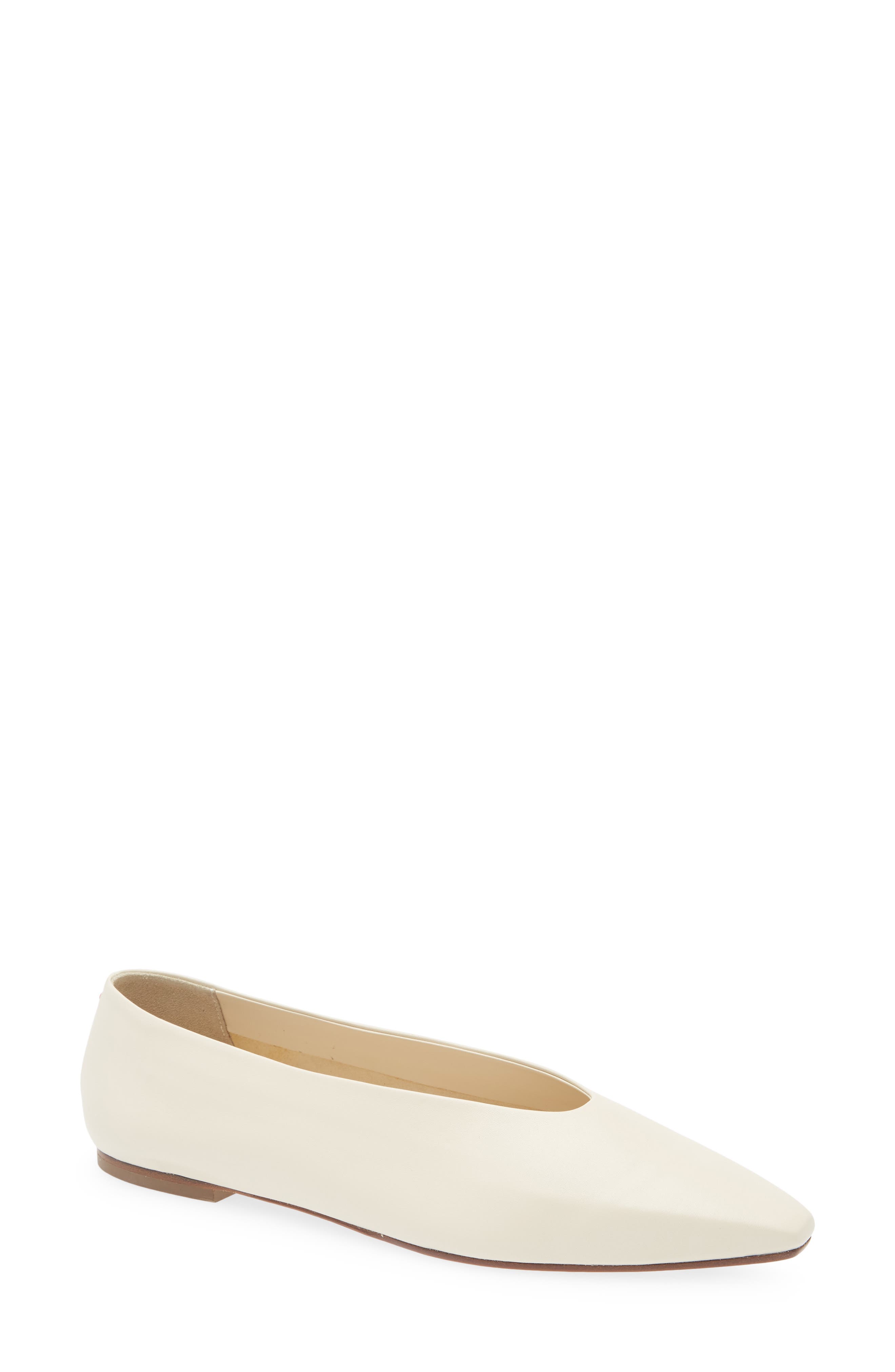 Aeyde Betty Pointed Toe Flat In White