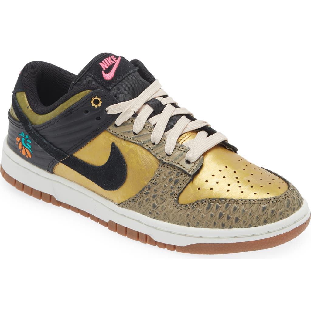Nike Dunk Low Premium Basketball Sneaker