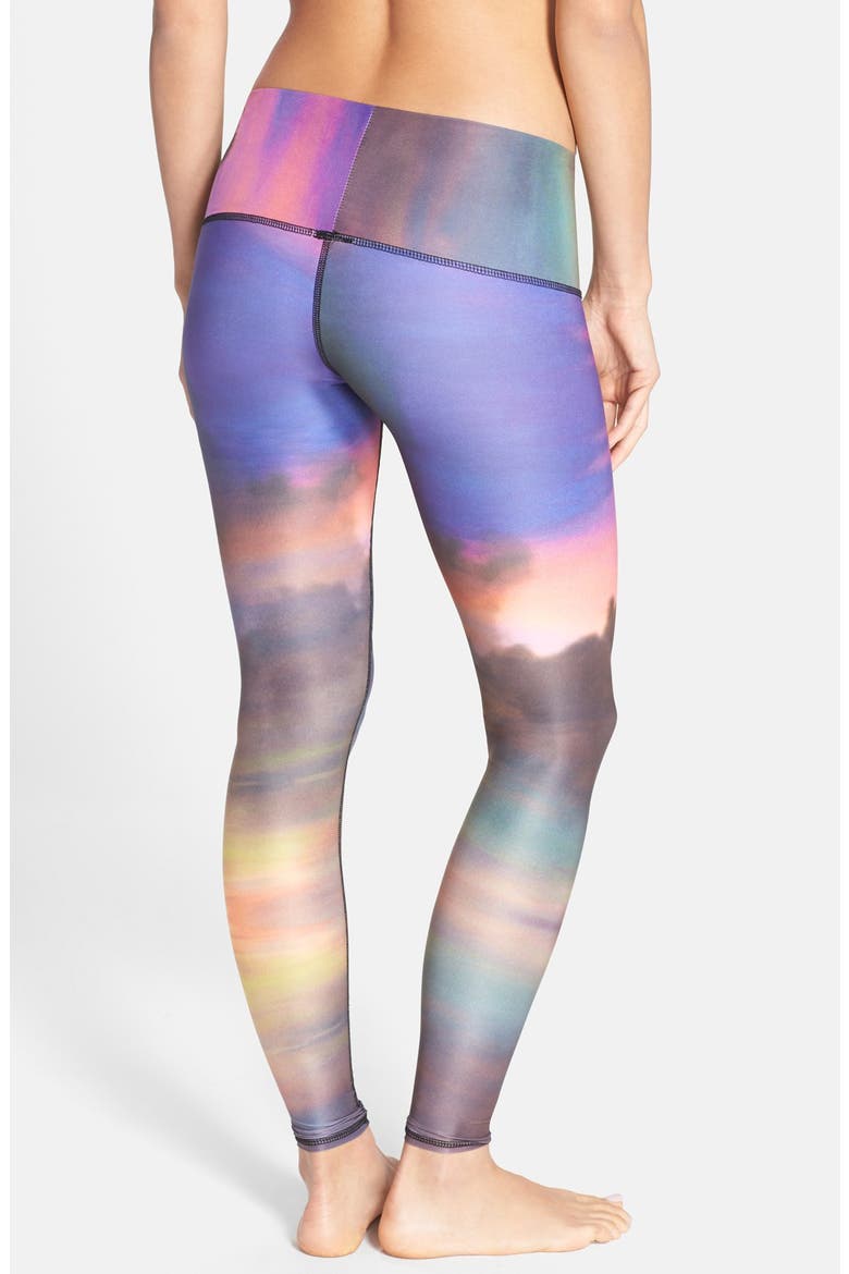 'Clouds Hot Pant' Leggings, Alternate, color, MULTICOLOR