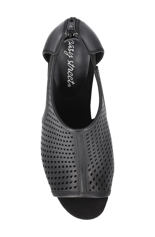 EASY STREET EASY STREET AMIRA LASER CUT PUMP