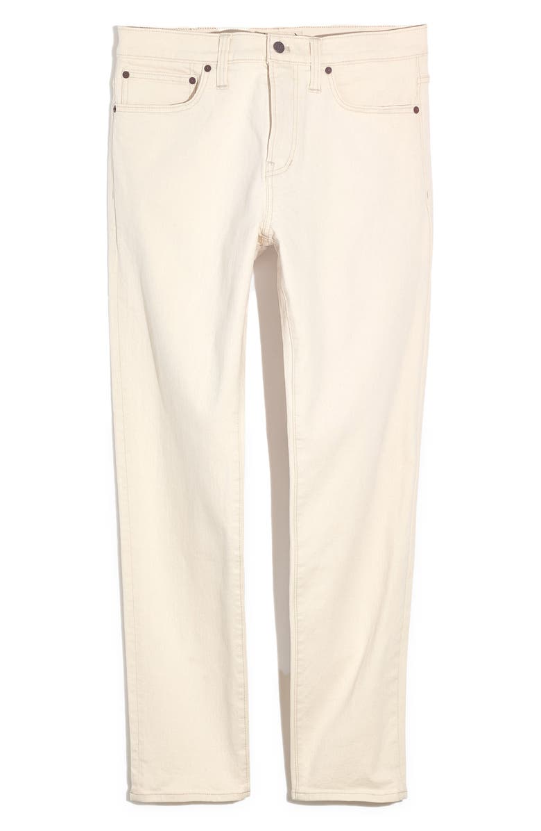 Relaxed Taper Jeans