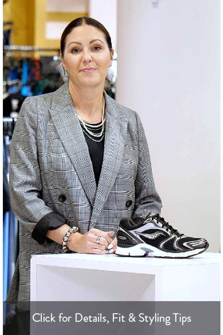 Gender Inclusive ProGrid Triumph 4 Sneaker video
