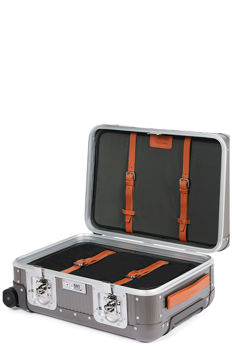 Bank Spinner 55M Suitcase, Alternate, color, Steel Grey