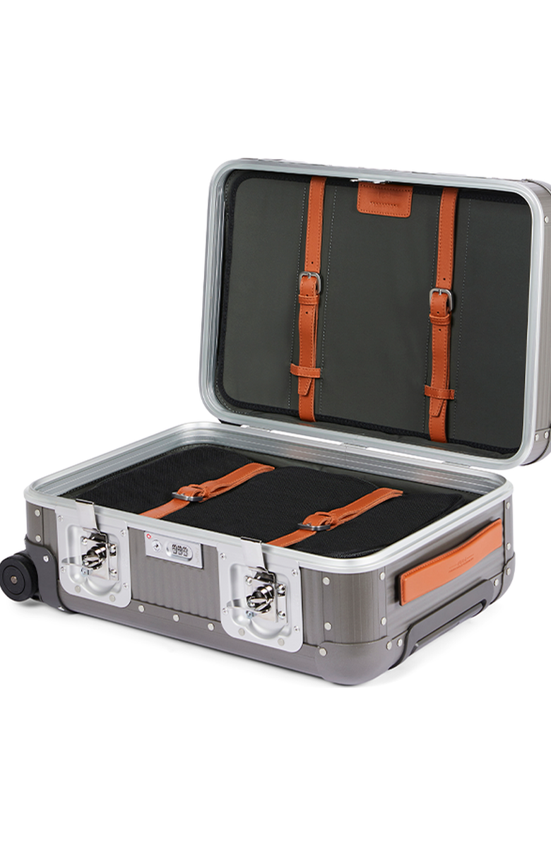 FPM - Fabbrica Pelletterie Milano - US Bank Light Spinner 55M Suitcase, Alternate, color, Steel Grey