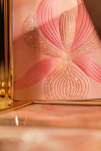 LOrchidée Highlighter Blush