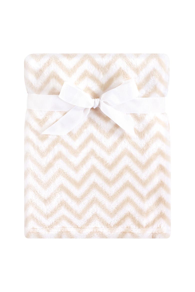Luxurious Unisex Comfort Blanket with Silky Plush and Coral Fleece Textures, Main, color, Tan Chevron