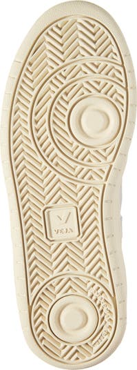 Gender Inclusive V-12 Sneaker