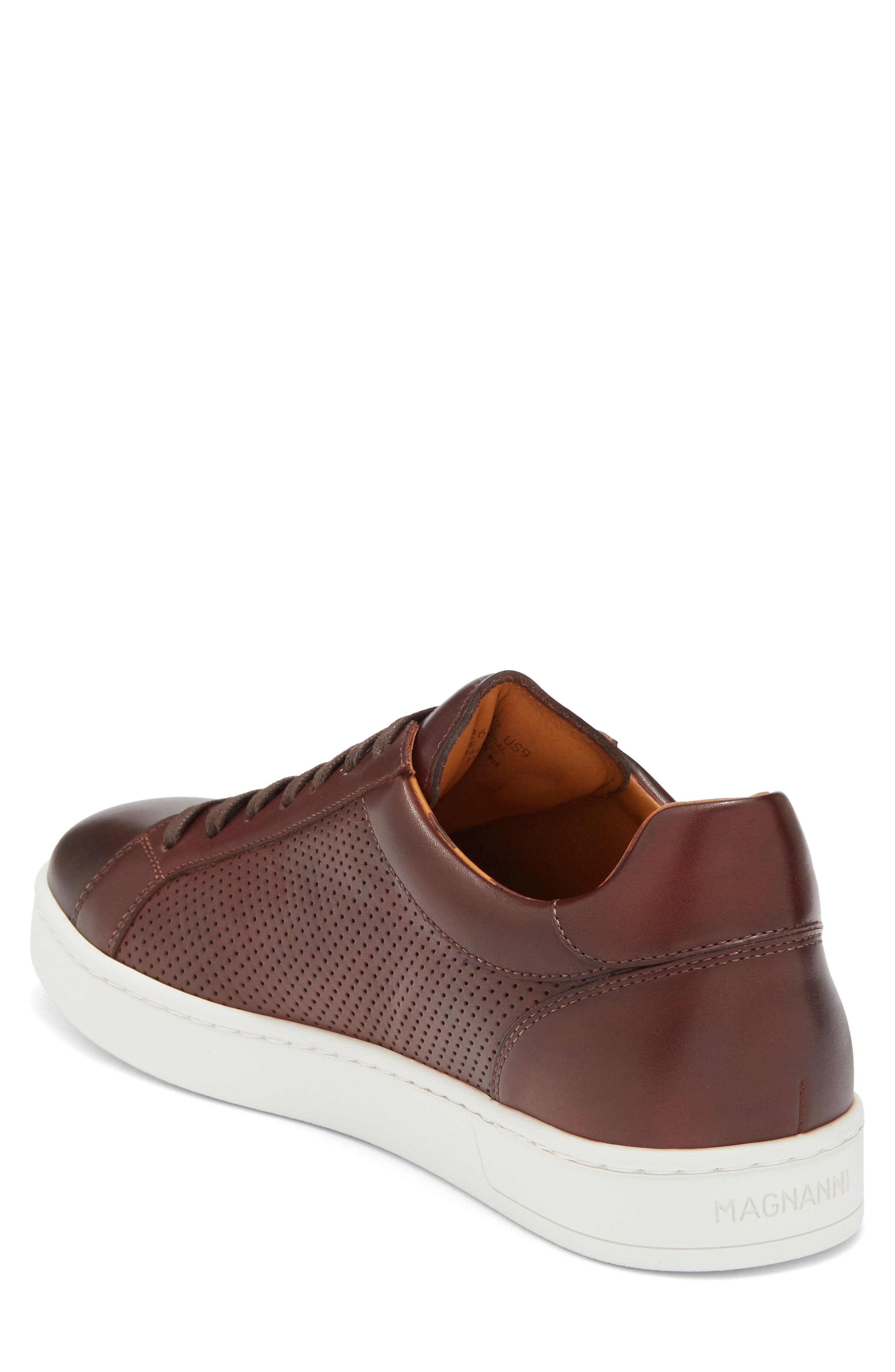 Magnanni Elonso Perforated Sneaker, Alternate, color, Midbrown