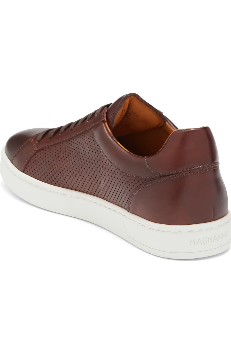 Magnanni Elonso Perforated Sneaker, Alternate, color, Midbrown