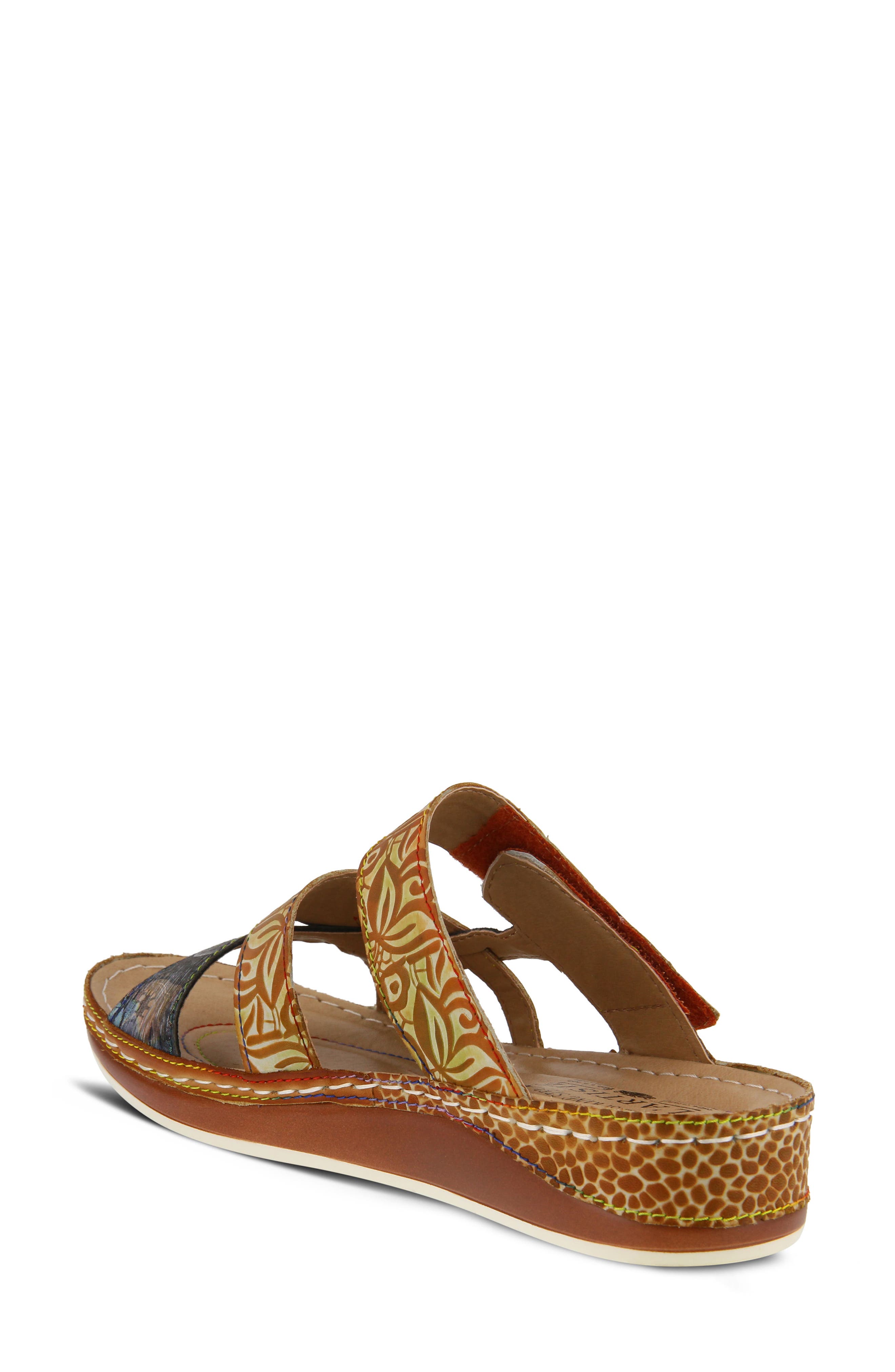 L'Artiste Caiman Sandal, Alternate, color, CAMEL LEATHER