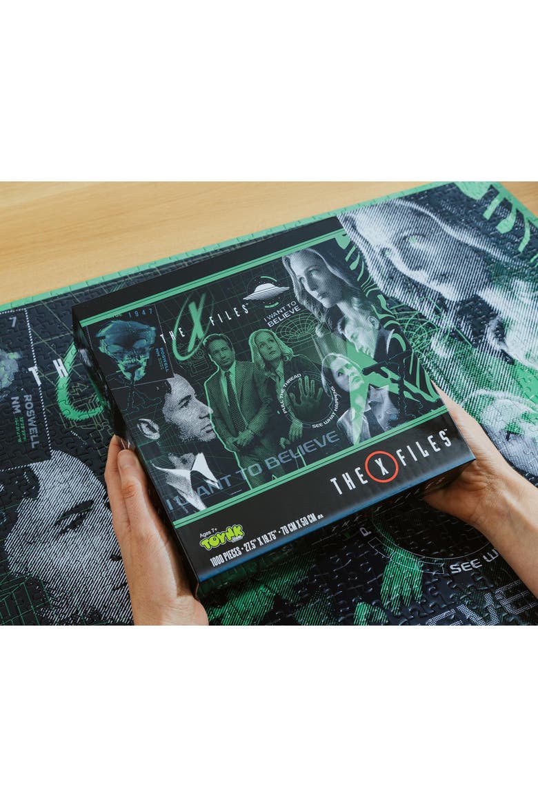 The X-Files "I Want To Believe" 1000-Piece Jigsaw Puzzle | Toynk Exclusive, Alternate, color, Green