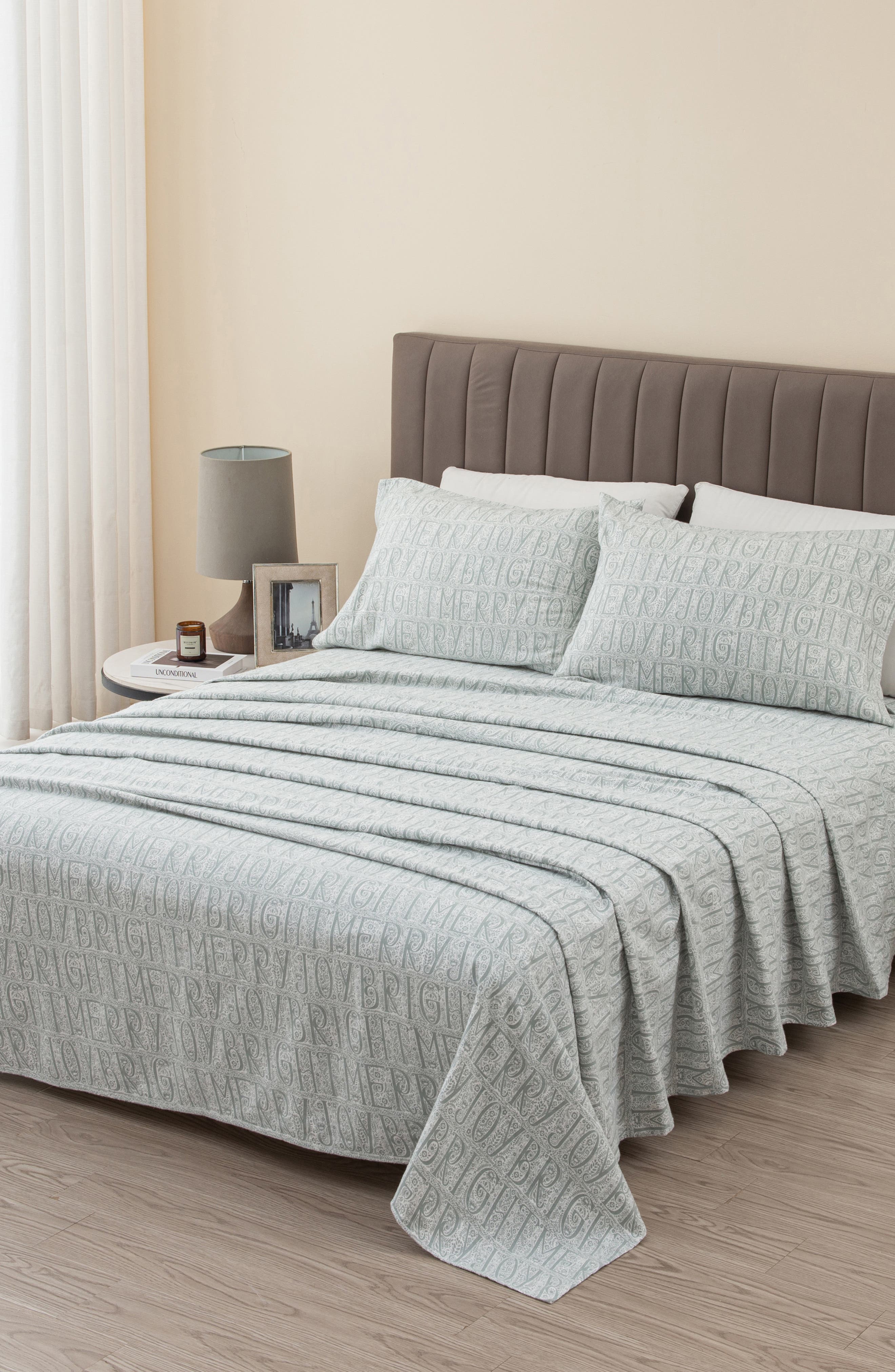 Turkish Cotton Windowpane Printed Flannel Sheet Set