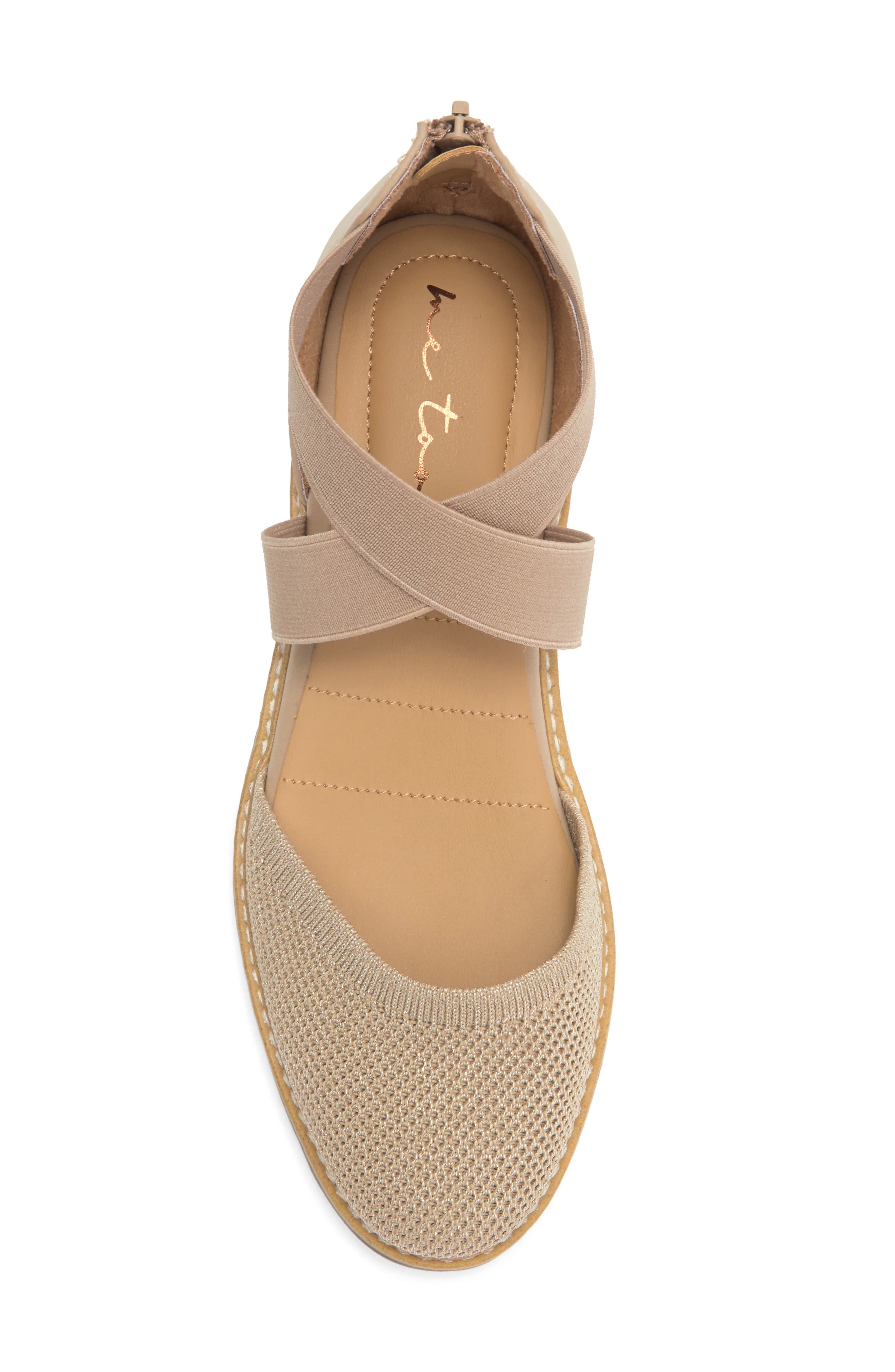 Me Too Hazy Wedge Pump, Alternate, color, Sesame Metallic