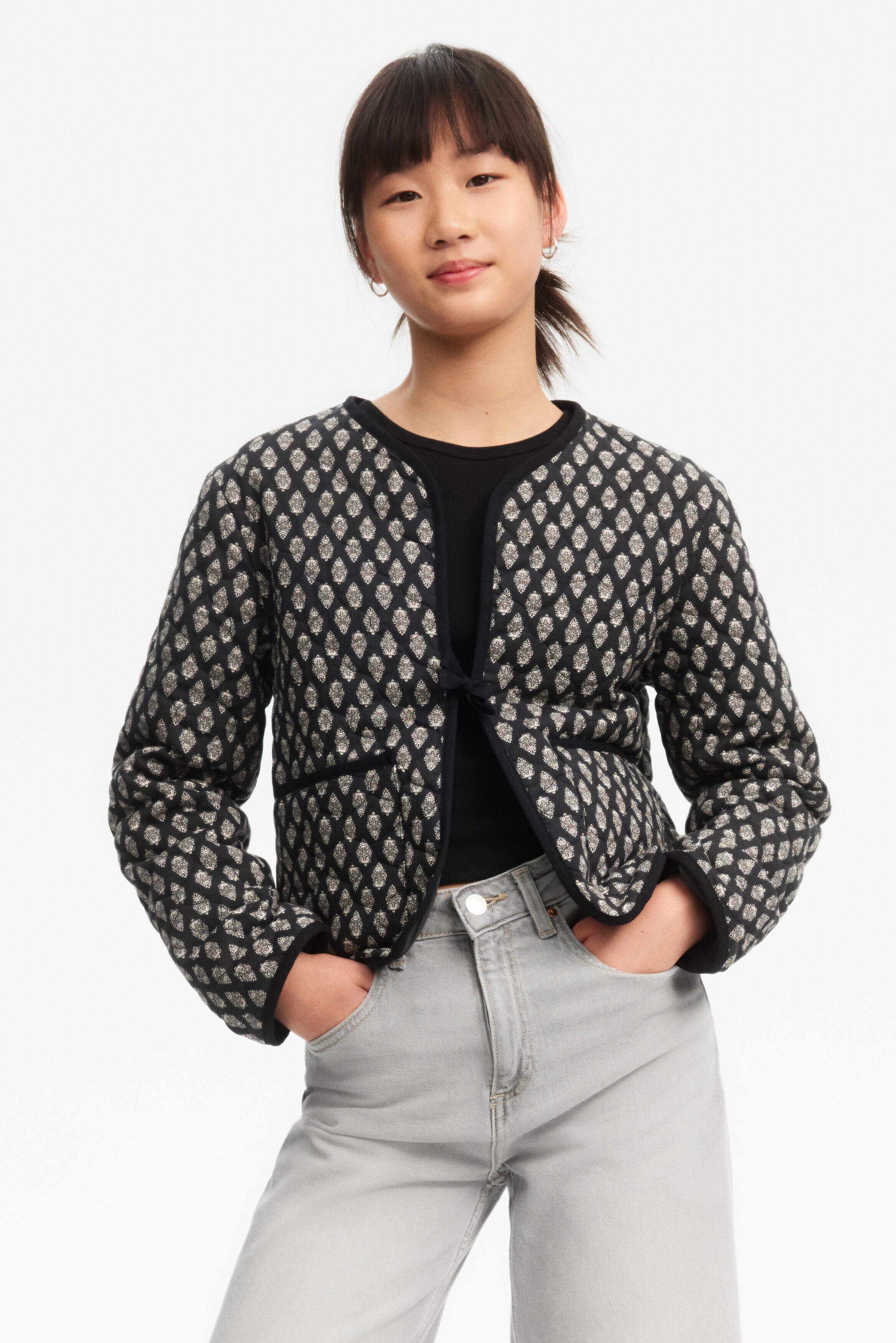 selected Dark gray/patterned